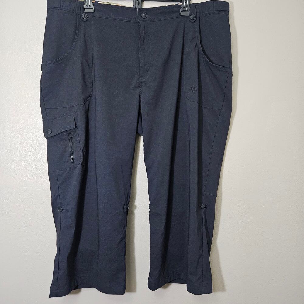 Magellan Women's Cargo Capri Pants Sz 18 Black Convertible Hiking Gorpcore